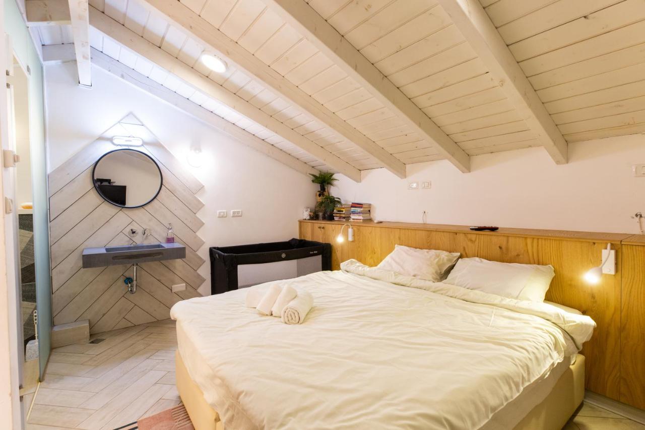 Nuriel Fruit & Guest House Sheʼar Yashuv Exteriör bild