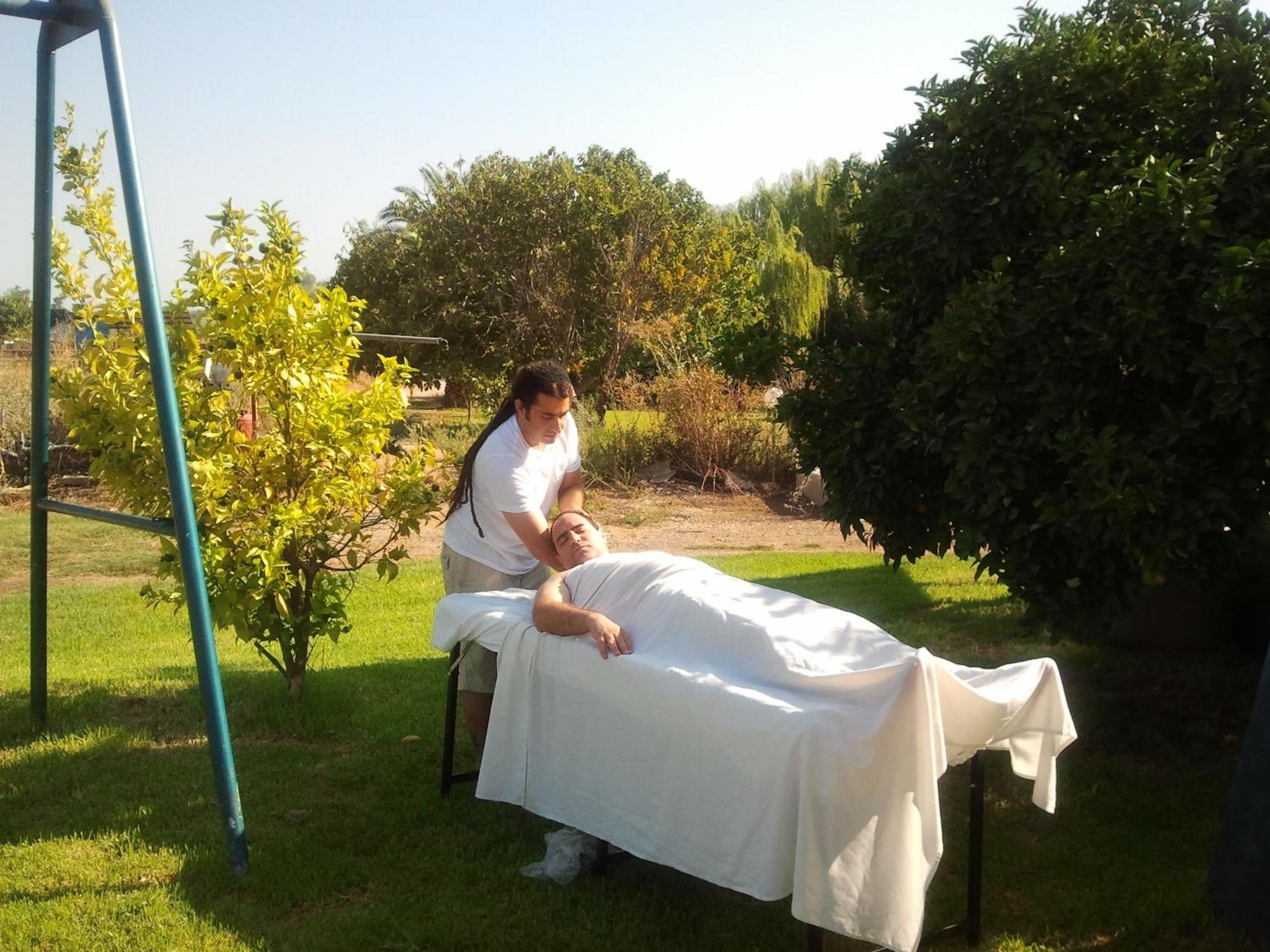 Nuriel Fruit & Guest House Sheʼar Yashuv Exteriör bild