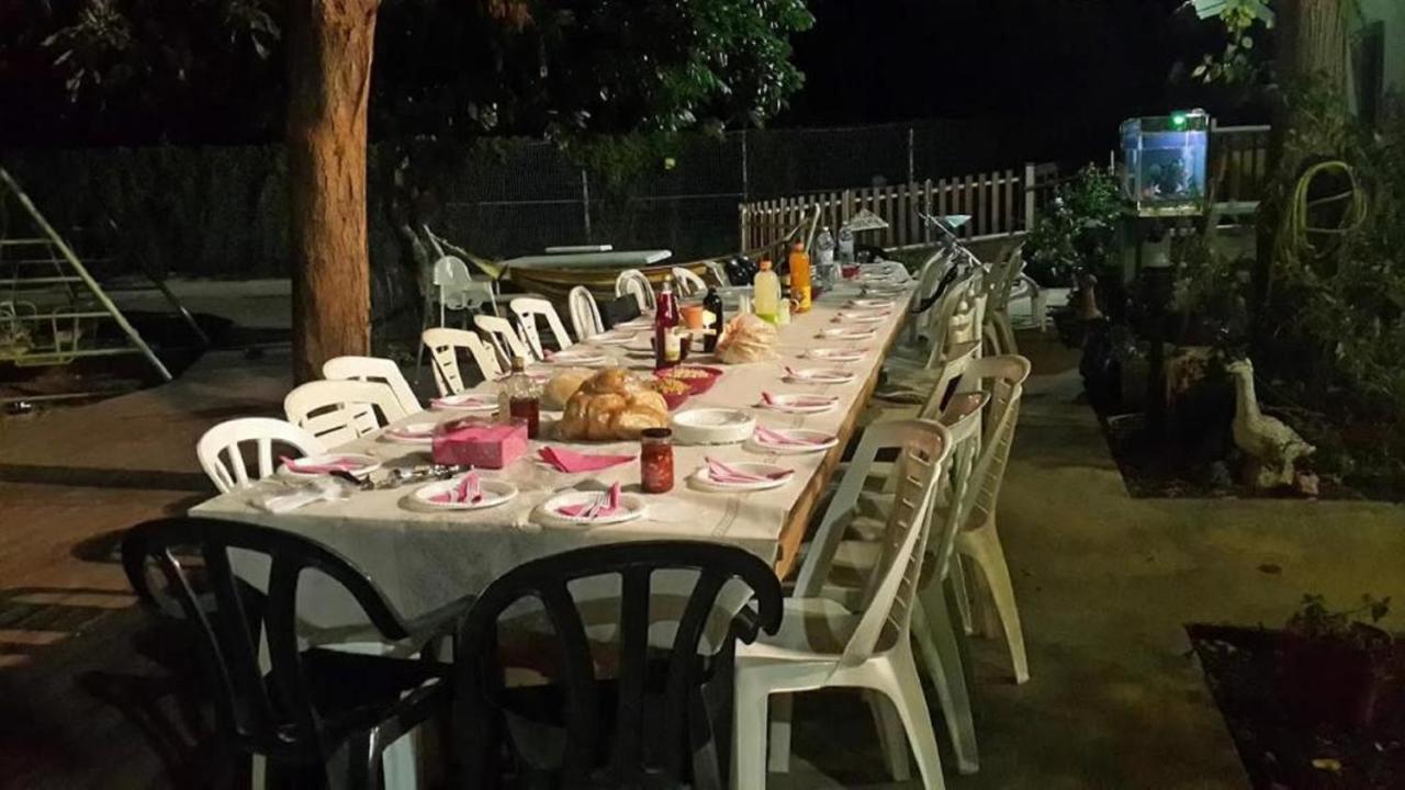 Nuriel Fruit & Guest House Sheʼar Yashuv Exteriör bild